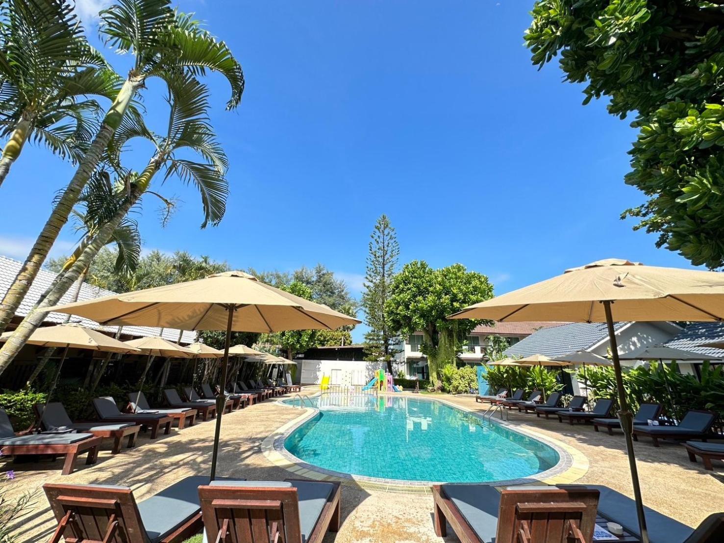 Phuket Island View Resort - Sha Extra Plus Karon Екстер'єр фото