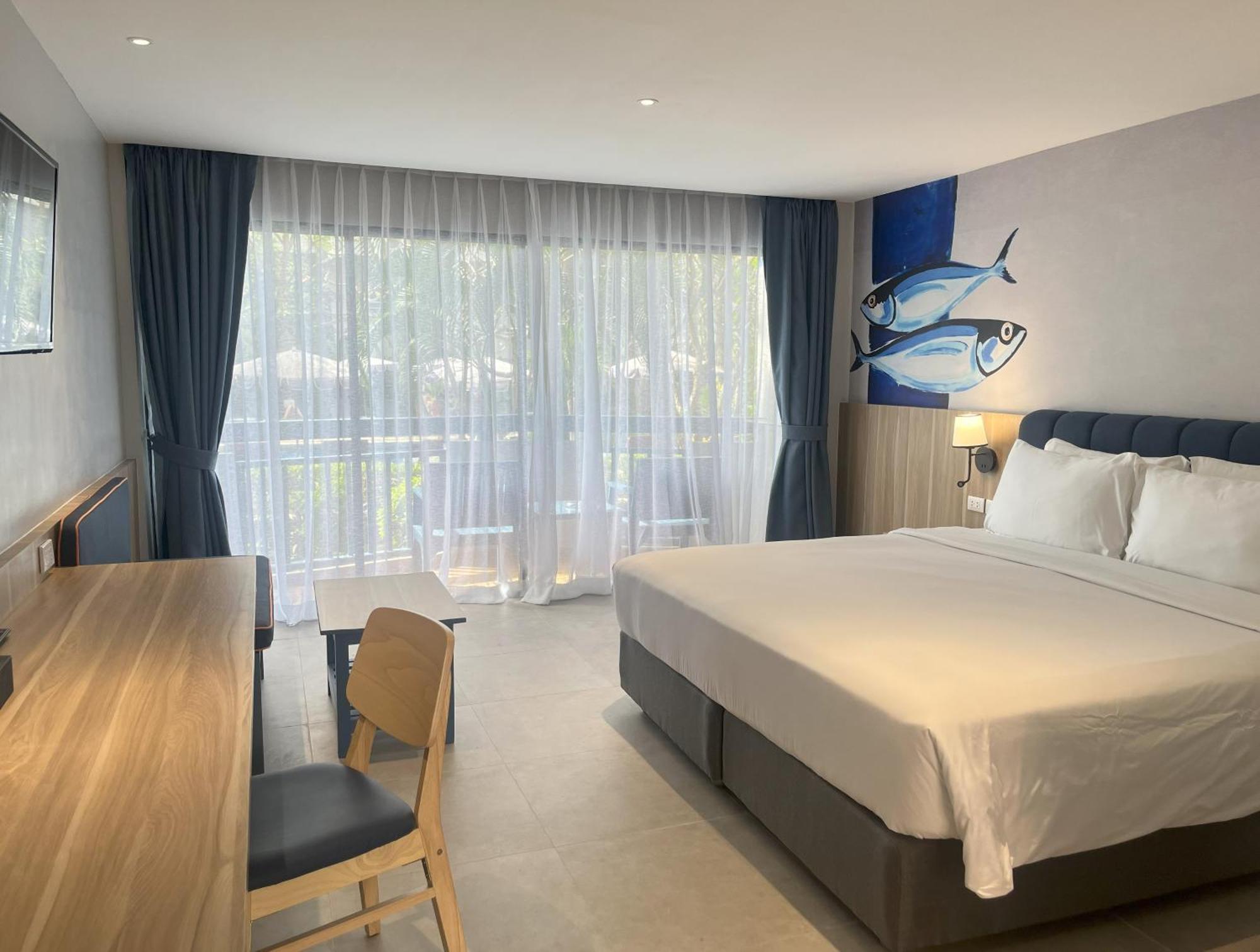 Phuket Island View Resort - Sha Extra Plus Karon Екстер'єр фото