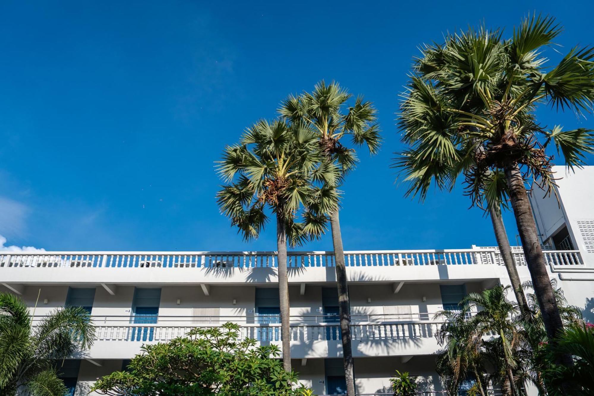 Phuket Island View Resort - Sha Extra Plus Karon Екстер'єр фото
