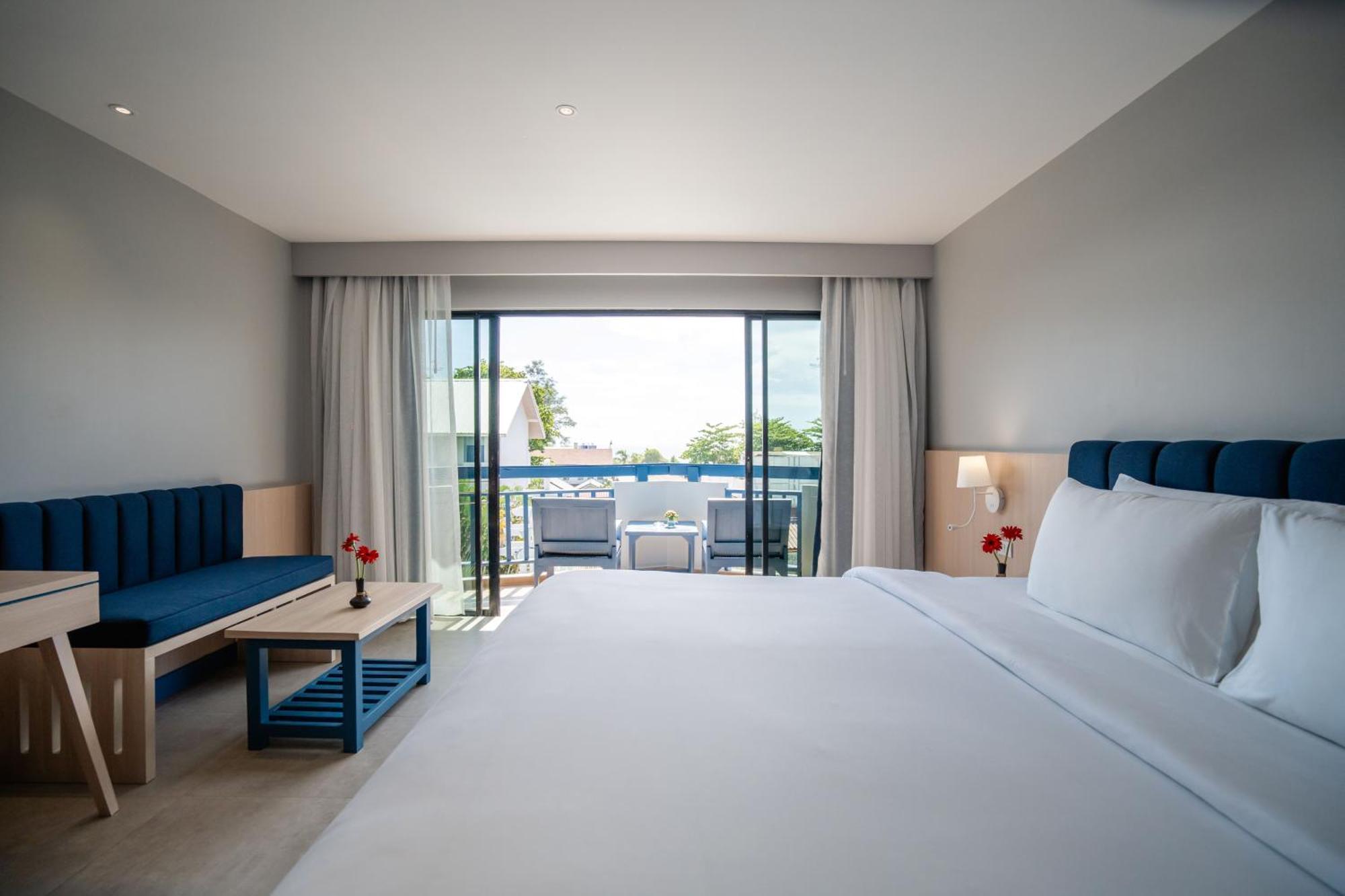 Phuket Island View Resort - Sha Extra Plus Karon Екстер'єр фото